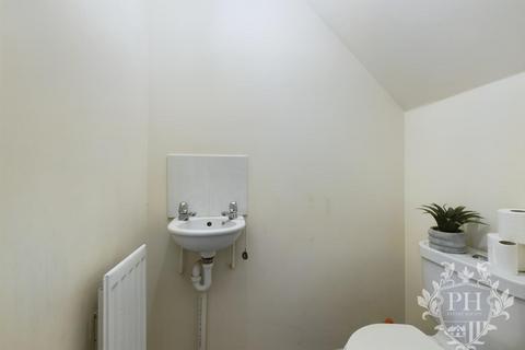 63 Birchington Avenue, Middlesbrough, TS6 7JX