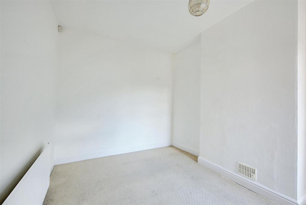Bedroom 2 1.jpeg