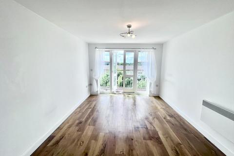 2 bedroom flat for sale, Park Lodge Avenue, West Drayton