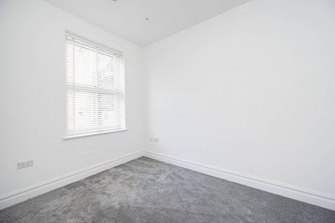 2 Rampart Street, London, E1 2LA