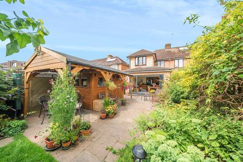 20 Skylark Road, Denham, Uxbridge, UB9 4HR