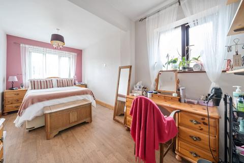 20 Skylark Road, Denham, Uxbridge, UB9 4HR