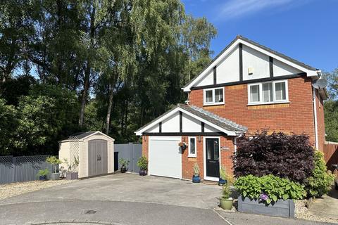 4 bedroom detached house for sale, Huxley Court, Dibden Purlieu, SO45