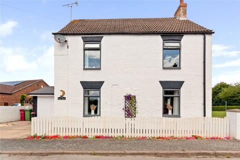 4 bedroom detached house for sale, Pasture Lane, Amcotts, Scunthorpe, North Lincolnshire, DN17