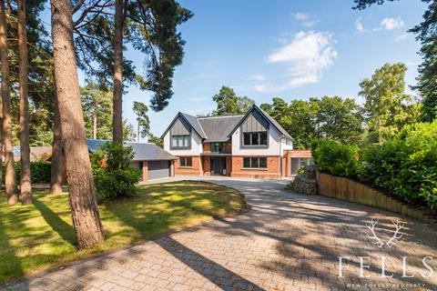 5 bedroom detached house for sale, Avon Avenue, Ringwood BH24