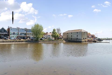 42 Bridgefoot Path, Emsworth, PO10 7EB