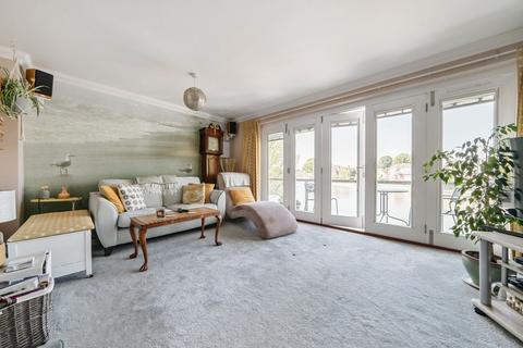 42 Bridgefoot Path, Emsworth, PO10 7EB
