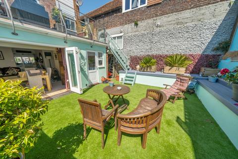 42 Bridgefoot Path, Emsworth, PO10 7EB