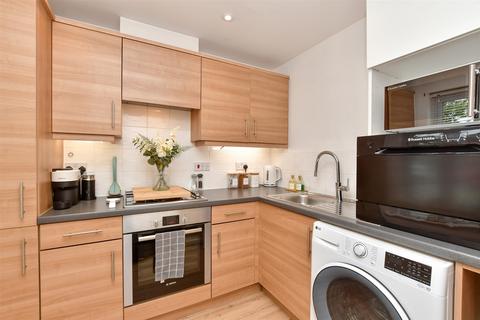 60 Brampton Field, Ditton, Aylesford, ME20 6ED