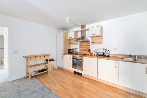 2 bedroom apartment for sale, Canute Road, Southampton, Hampshire, SO14