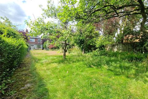 3 bedroom semi-detached house for sale, Heywood Old Road, Bowlee, Middleton, Manchester, M24