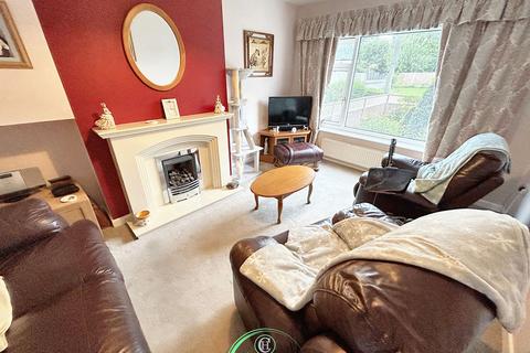 39 Arnold Close, Ribbleton, Preston, PR2 6DX