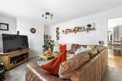 4 Browns Close, Uckfield, TN22 1UL