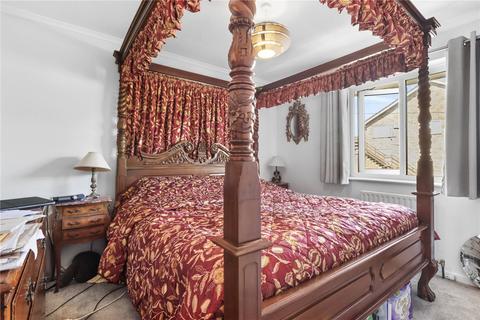 4 Browns Close, Uckfield, TN22 1UL