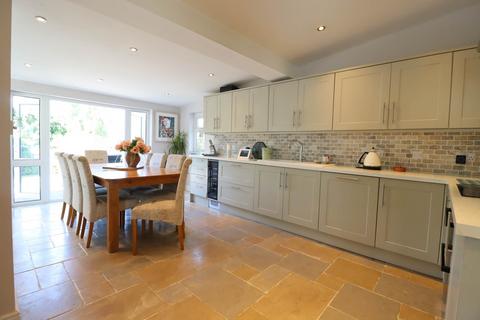 Columbine Barnfield, Marlborough, SN8 2AX