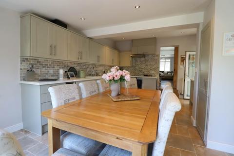 Columbine Barnfield, Marlborough, SN8 2AX