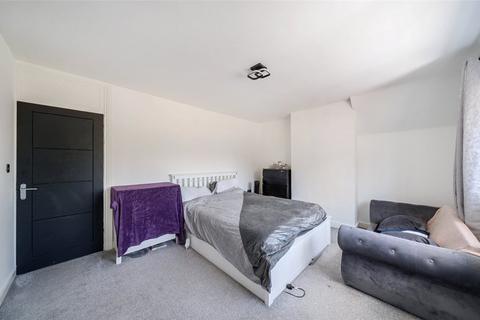 110 Altash Way, London, SE9 3JH