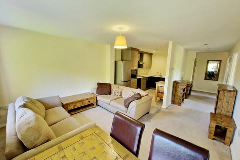 2 bedroom flat for sale, Rocksborough House, 117-123 Warwick Road, Solihull, West Midlands, B92