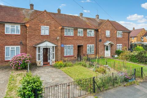 8 Ash Close, Harefield, Uxbridge, UB9 6HB