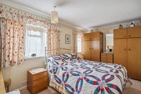 8 Ash Close, Harefield, Uxbridge, UB9 6HB