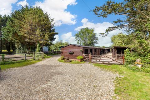 3 bedroom character property for sale, Rowlands Lane, Havenstreet, Ryde, Isle of Wight