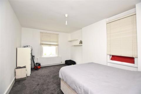 2 bedroom apartment for sale, Whalebone Lane North, Chadwell Heath, RM6