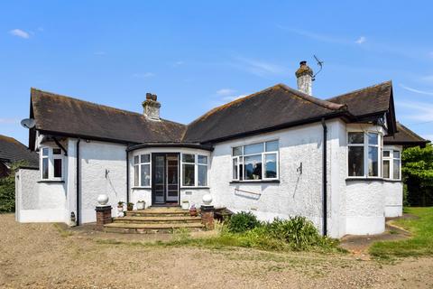 3 bedroom detached bungalow for sale, Beechwood Avenue, Chatham, ME5