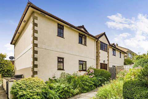 2 bedroom flat for sale, Montague Gardens, Castle Cary, BA7