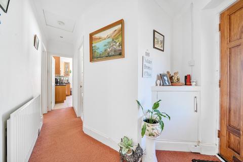 104 Cannonbury Avenue, Pinner, HA5 1TT