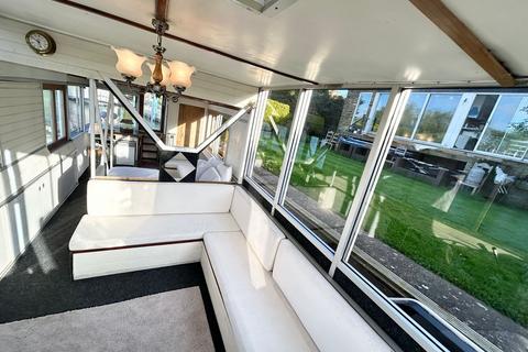 1 bedroom houseboat for sale, Hamm Court, Weybridge, KT13