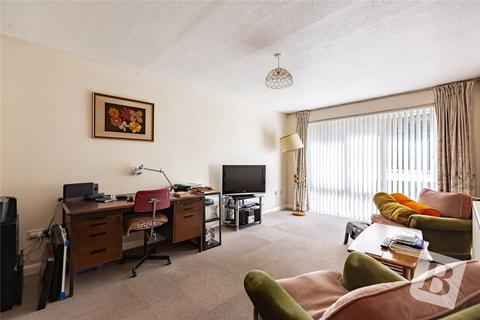 2 bedroom apartment for sale, Chaplaincy Gardens, Hornchurch, RM11