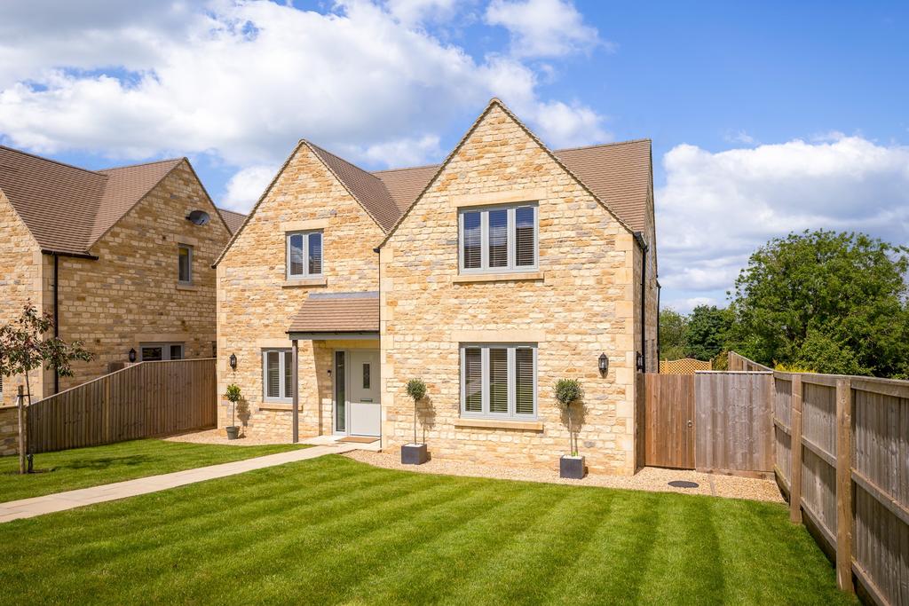 Oakwood House, Chedworth, GL54 4 NQ, for sale...