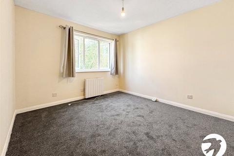 2 bedroom maisonette to rent, Bertrand Way, London, SE28