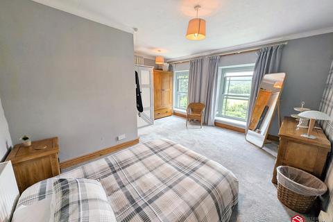 4 bedroom detached house for sale, Swansea Road, Pontardawe, City And County of Swansea. SA8 4AL