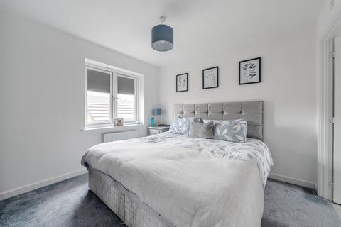 22 Staithes Drive, Wakefield, WF1 5FG