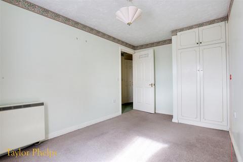 2 bedroom retirement property for sale, Hartfield Court, Ware SG12