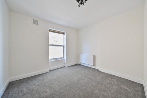4 bedroom apartment to rent, Westbourne Grove, London, W2