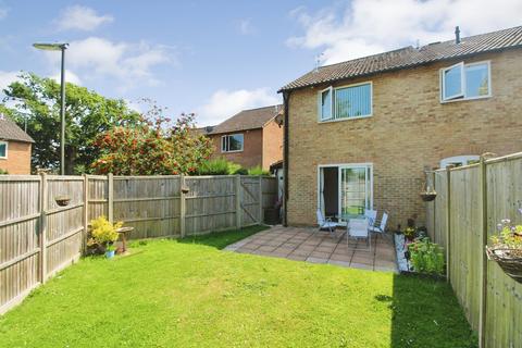 1 bedroom end of terrace house for sale, Buchans Lawn, Crawley, West Sussex. RH11 9NZ