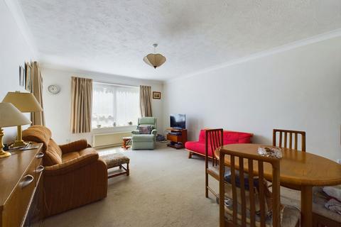 2 bedroom flat for sale, Wilmington Court, Bath Road, Worthing, BN11