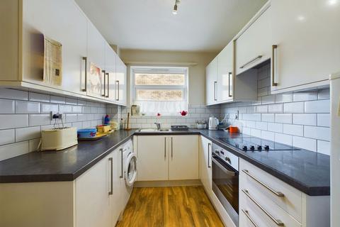 2 bedroom flat for sale, Wilmington Court, Bath Road, Worthing, BN11