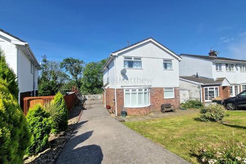 4 bedroom detached house for sale, Highfields, Brackla, Bridgend County. CF31 2PA