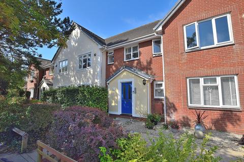 2 bedroom maisonette for sale, Bramshaw Way, New Milton, Hampshire. BH25 7ST