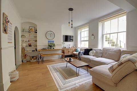 1 bedroom flat to rent, Brunswick Place, Hove, East Sussex, BN3