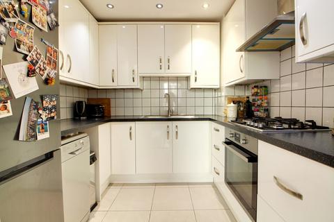 1 bedroom flat to rent, Brunswick Place, Hove, East Sussex, BN3