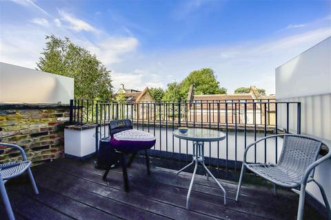 2 bedroom apartment for sale, Haydons Road, London