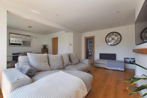 72 Edgefield Road, Bristol, BS14 0ND