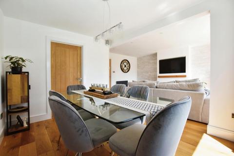 72 Edgefield Road, Bristol, BS14 0ND