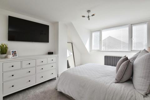 72 Edgefield Road, Bristol, BS14 0ND