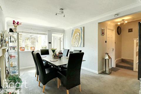 21 Burghley Close, Stevenage, SG2 8SX