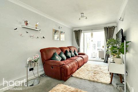 21 Burghley Close, Stevenage, SG2 8SX
